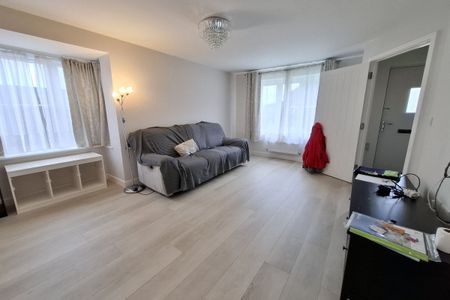 Farm End, HEMEL HEMPSTEAD - Photo 3