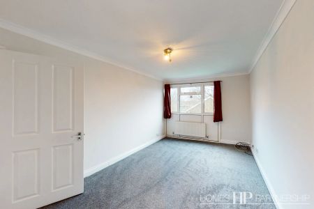 Holtye Walk, Crawley, RH10 - Photo 4