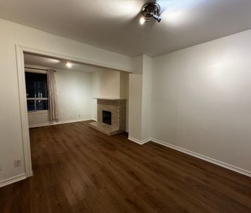 For Lease - 2346.5 Queen Street Unit# Main, Toronto, Ontario - Photo 2