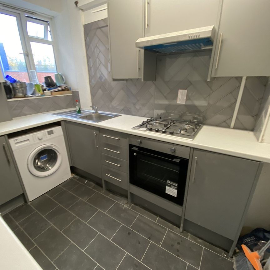 Room in a Shared Flat, Brenley House, SE1 - Photo 1