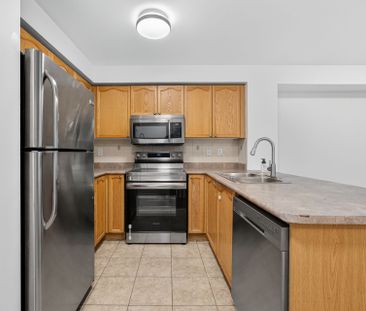 For Lease - 5050 Intrepid Drive Unit# 20, Mississauga, Ontario - Photo 2