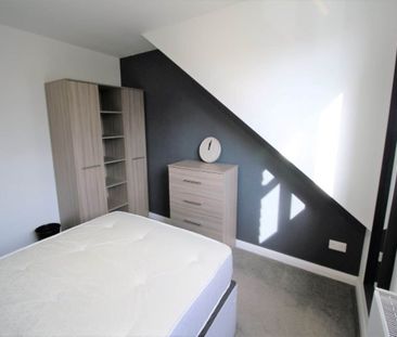 Stanhope Drive (room 5), Horsforth, Leeds - Photo 5