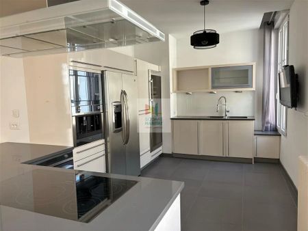 Location appartement 3 pièces - 117.2m² à Bourges (18000) - Photo 2