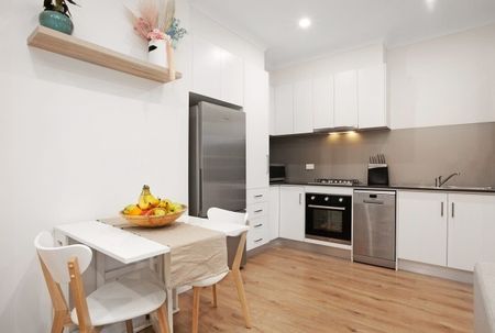 2/22 Epstein Street, Reservoir VIC 3073 - Photo 3