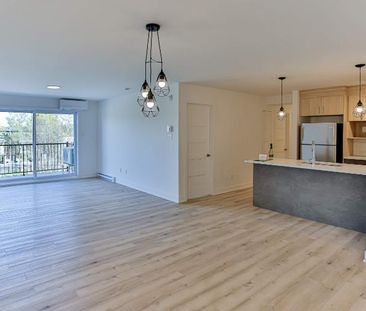 PROMO - SAINT-CHARLES - APPARTEMENT 4½ À LOUER POUR JUILLET - Photo 2
