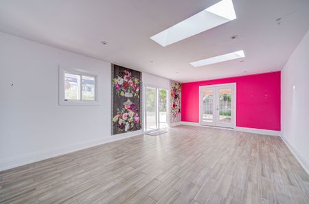 For Lease - 363 Lakeshore Road, Oakville, Ontario - Photo 5