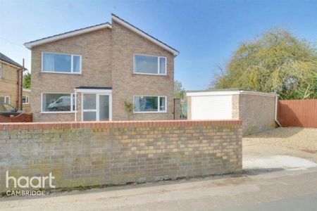4 bedroom detached house to rent - Photo 5
