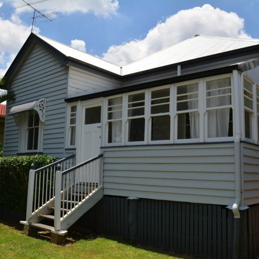 82 Hume Street, NORTH TOOWOOMBA - Photo 1