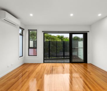 8/103 Sussex Street, Pascoe Vale VIC 3044 - Townhouse For Rent | Do... - Photo 1