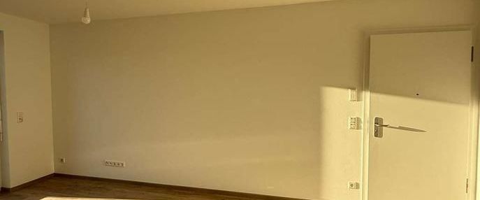 Neuwertige 2-Zimmer-Wohnung mit zentraler Lage in Griesheim ab 01.11 verfügbar - Photo 1