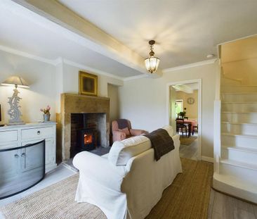 2 bedroom terraced house to rent - Photo 3