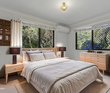 Beachfront Bliss – Fully Renovated Ground-Floor Apartment - Photo 5