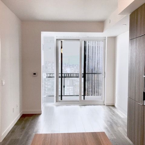 For Lease - 8 Eglinton Avenue Unit# 4112, Toronto, Ontario - Photo 1