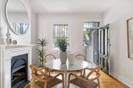 A Parkside Terrace On The Cusp Of Woollahra - Photo 2