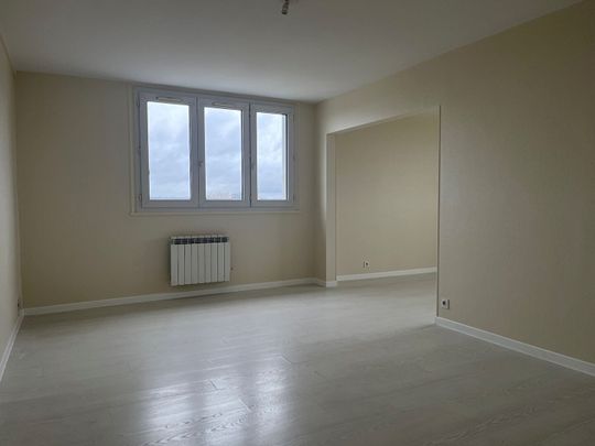 Location Appartement 5 pièces 90m² - Photo 1