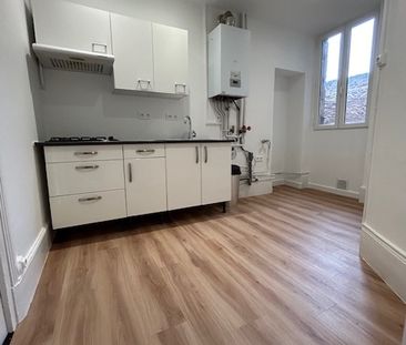 Location Appartement 4 pièces 91m² MOULINS 03000 - Photo 4