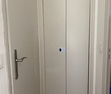 Location Appartement 1 pièce 15m² CHATEAURENARD 13160 - Photo 3