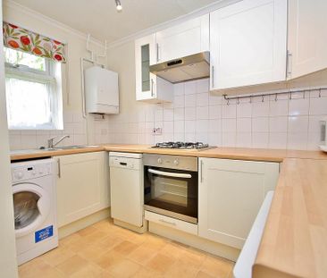 Studio to rent - Photo 2