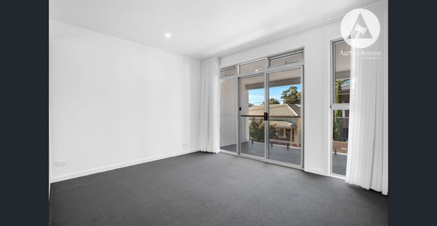 Luxury, Quality, Townhouse - Photo 1