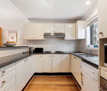 11 Taylors Drive, Lane Cove NSW 2066 - Townhouse For Rent | Domain - Photo 6