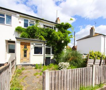 3 bedroom end of terrace house to rent - Photo 2