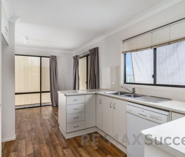 2 McCartin CRT, Torrington QLD 4350 - House For Rent | Domain - Photo 5