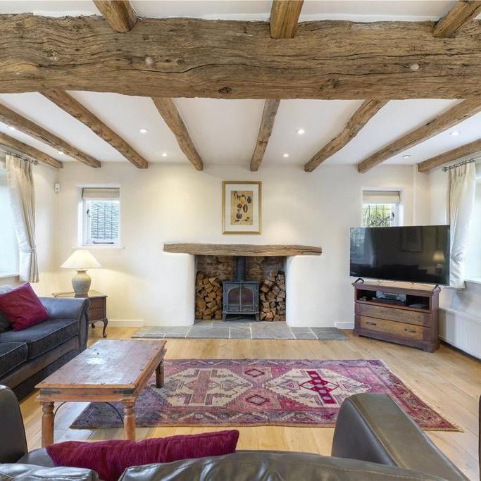 5 bedroom detached house to rent - Photo 1