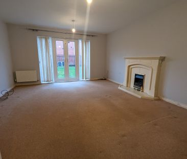 Reeves Way, Doncaster, Armthorpe - Photo 4