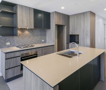 Double Balcony Apartment Plus Double Car Space - Photo 2