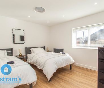 6 bed Mid Terraced House for Rent - Photo 5
