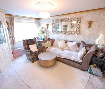 3 bedroom semi-detached house to rent - Photo 4