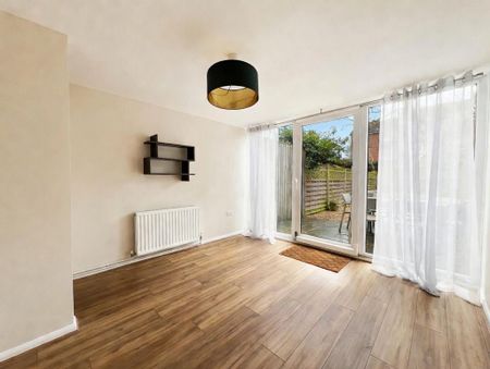 3 bedroom terraced house to rent - Photo 5