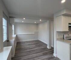 Bright & Newly Renovated 2-Bedroom Apartment - Photo 2