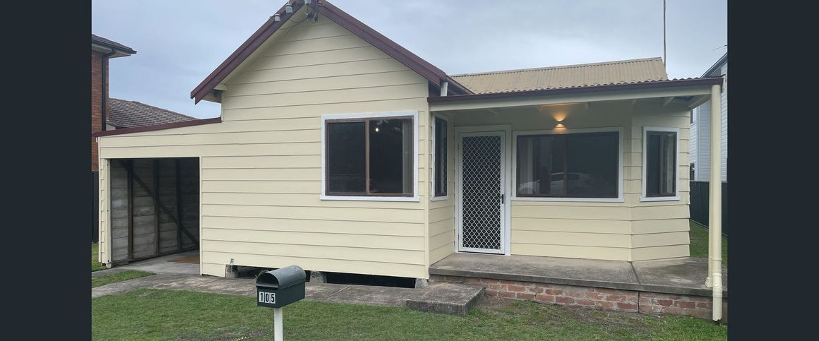 Cozy 3 Bedroom Coastal Home - Photo 1