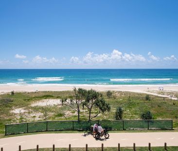 Luxurious Furnished Beachfront Apartment - Photo 3