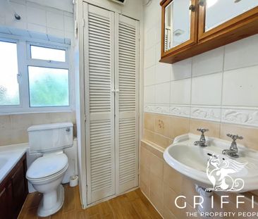 Salisbury Road, Grays, RM17 - Photo 6