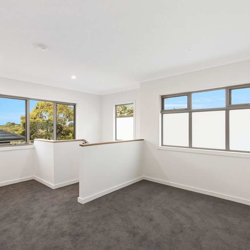 2/173 Bellevue Avenue, Rosanna - Photo 1