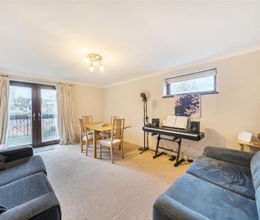 1 bedroom flat to rent - Photo 2