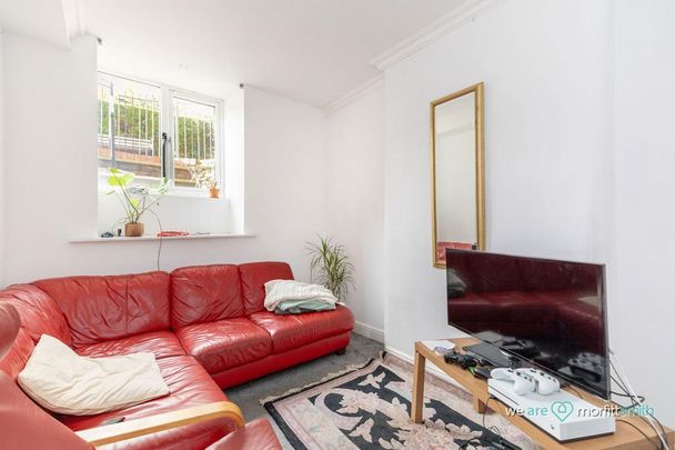 5 bedroom terraced house to rent - Photo 1