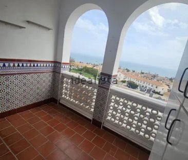 Alquiler de piso en Calle Julio Romero de Torres, 1 - Photo 2