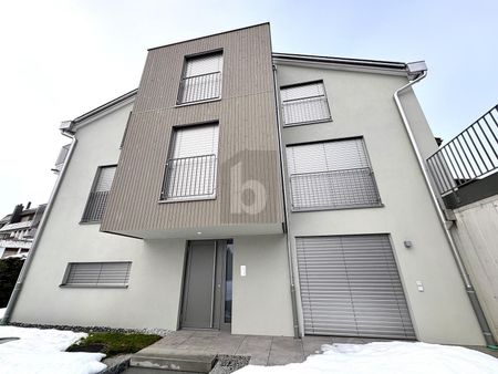 HIGH-QUALITY, FIRST-TIME RENTAL, NATURE-CLOSE WITH LAKE VIEW - Photo 4