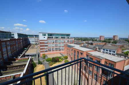 2 bedroom flat to rent - Photo 3