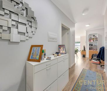 Executive Modern Apartment | Secured Building | Great Location - Photo 1