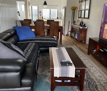 Mount Gravatt East - Photo 1