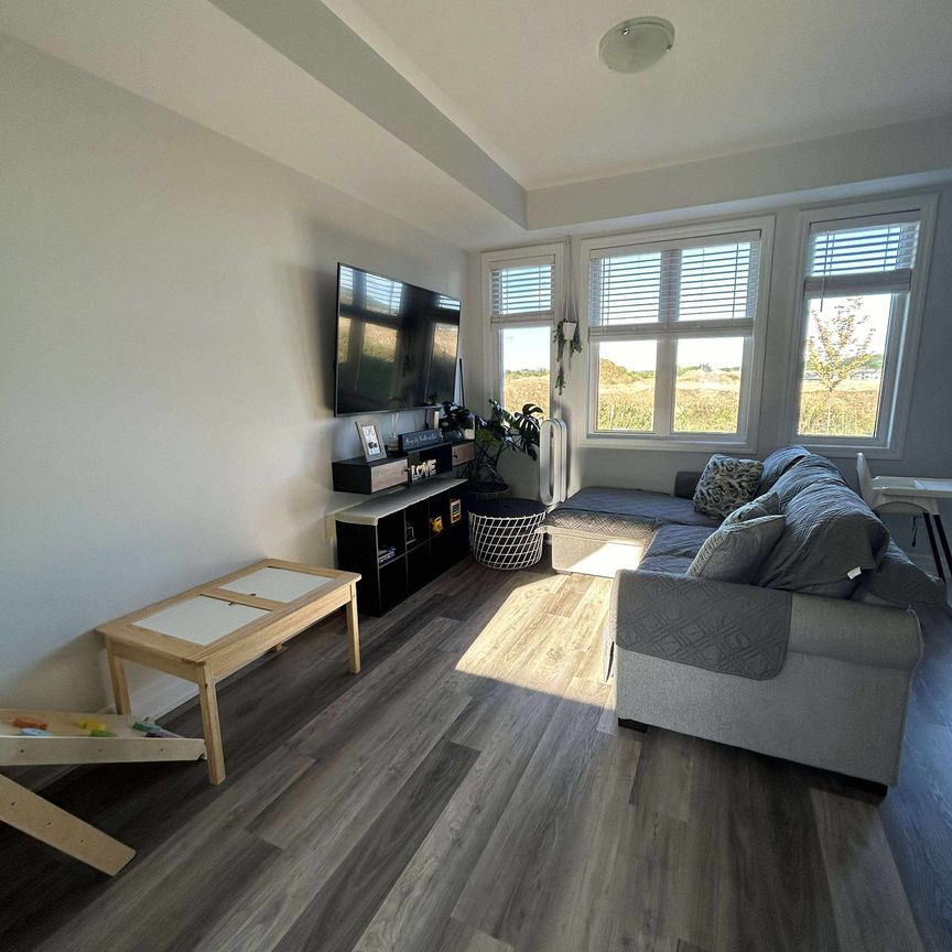 For Lease - 129 Union Boulevard, Wasaga Beach, Ontario - Photo 1