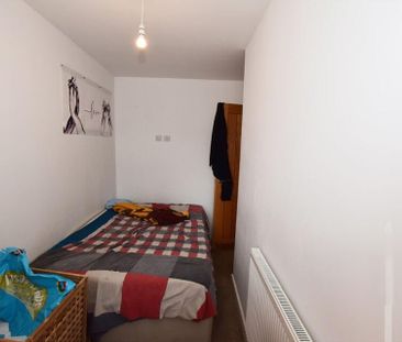 Isambard Brunel Road - Photo 2