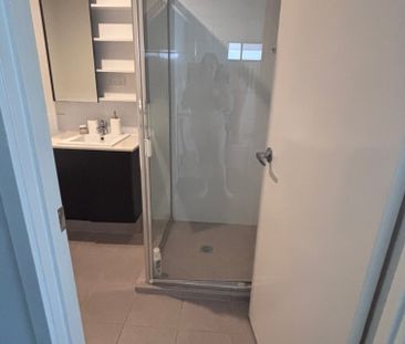 Springfield Lakes - Photo 3