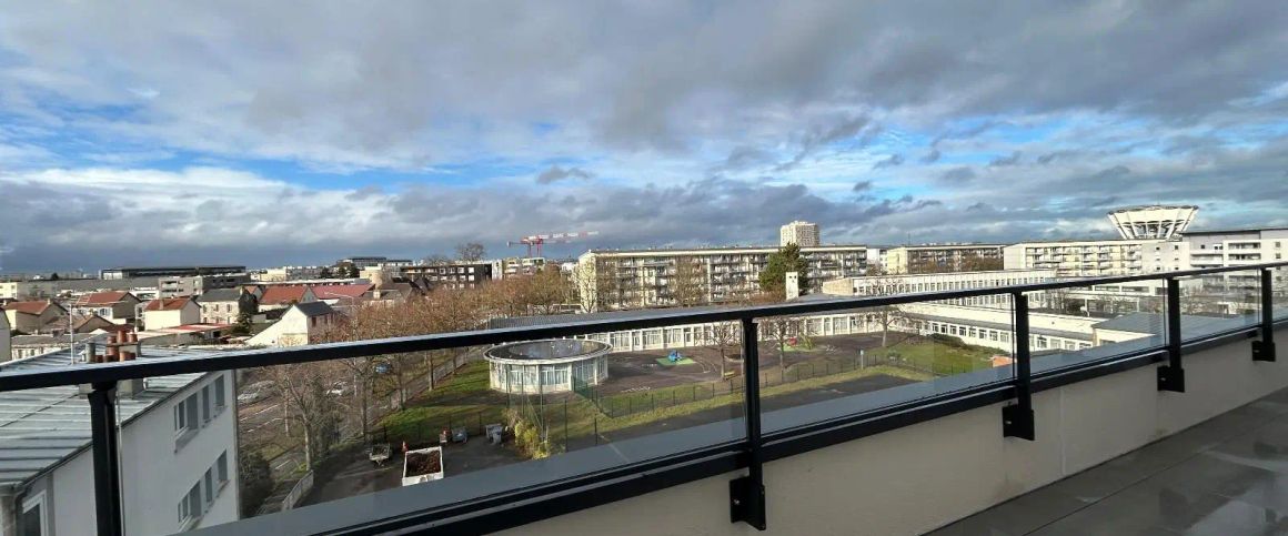 Appartement à louer 4 pièces 95.78m² - Photo 1