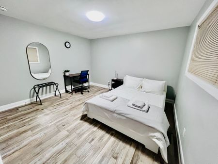 For Lease - 34 Stanley Avenue, Kitchener, Ontario - Photo 2