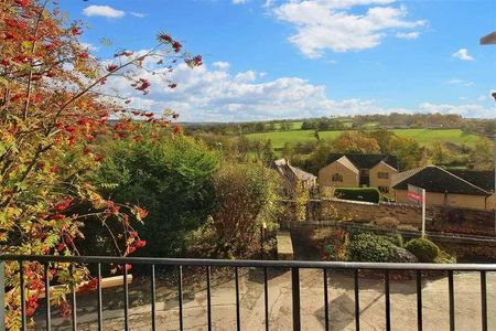 Hillside, Kirkheaton, Huddersfield, HD5 - Photo 2